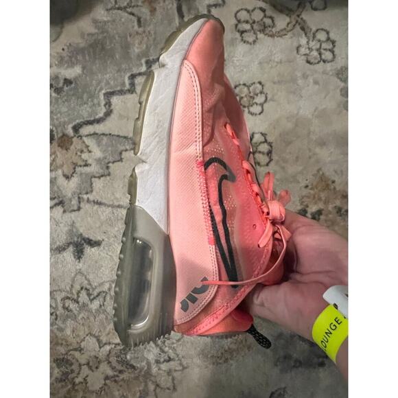 Nike womens Air Max 2090 Running Lava Flow - Picture 4 of 9